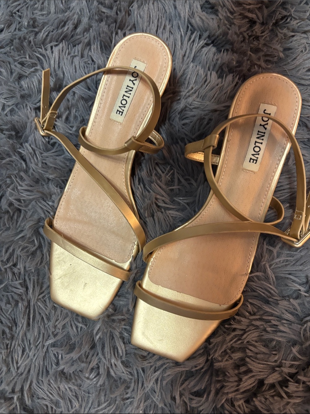 Gold Strappy Heeled Sandals size 8.5 Joy in Love